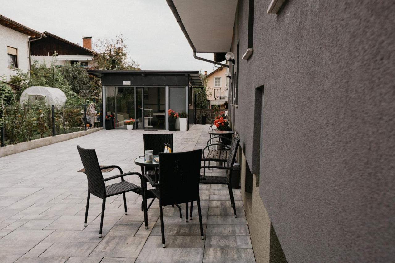 Apartments Drevi Ljubljana Bagian luar foto
