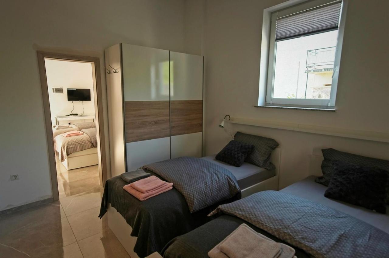 Apartments Drevi Ljubljana Bagian luar foto