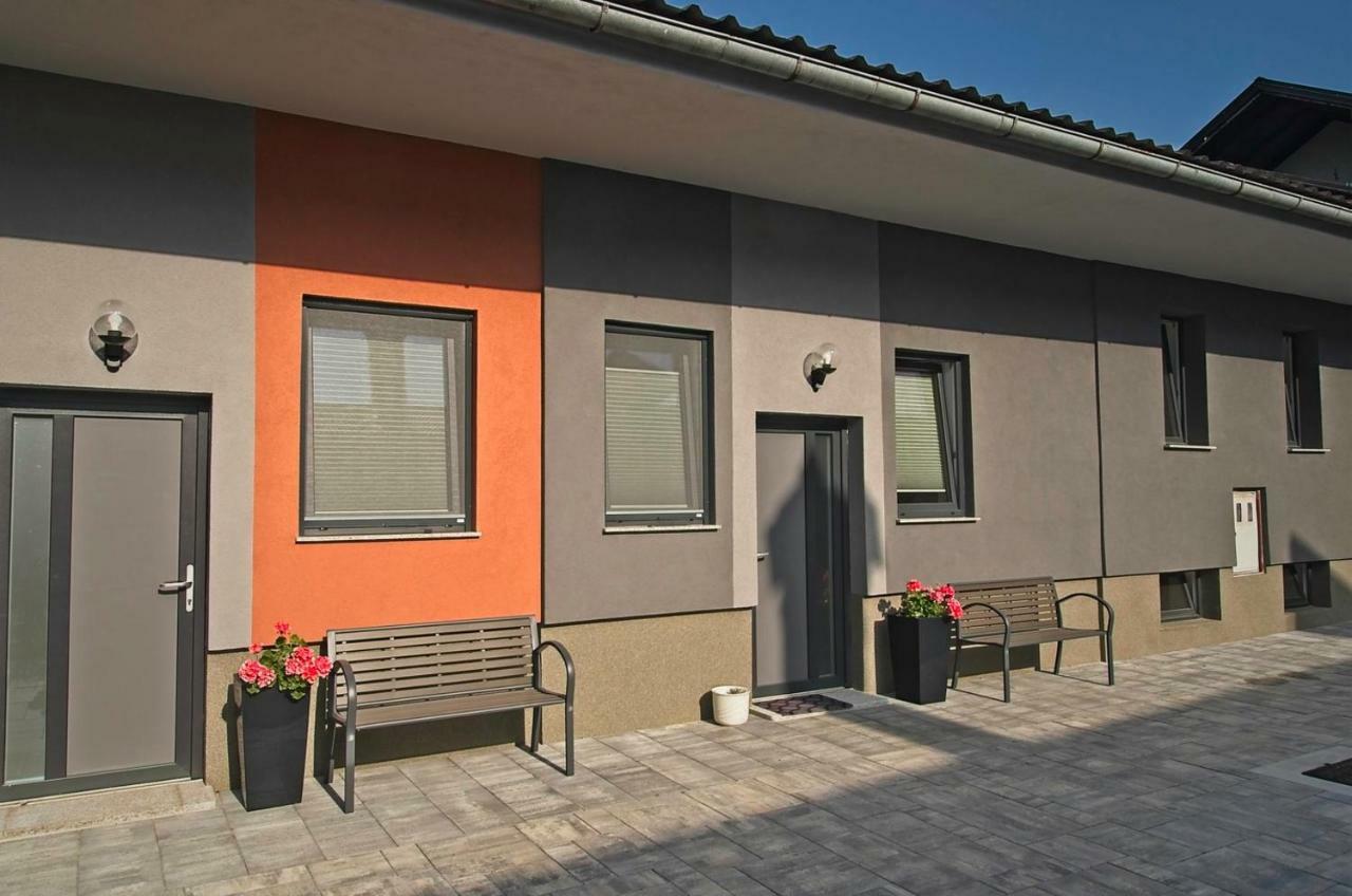 Apartments Drevi Ljubljana Bagian luar foto