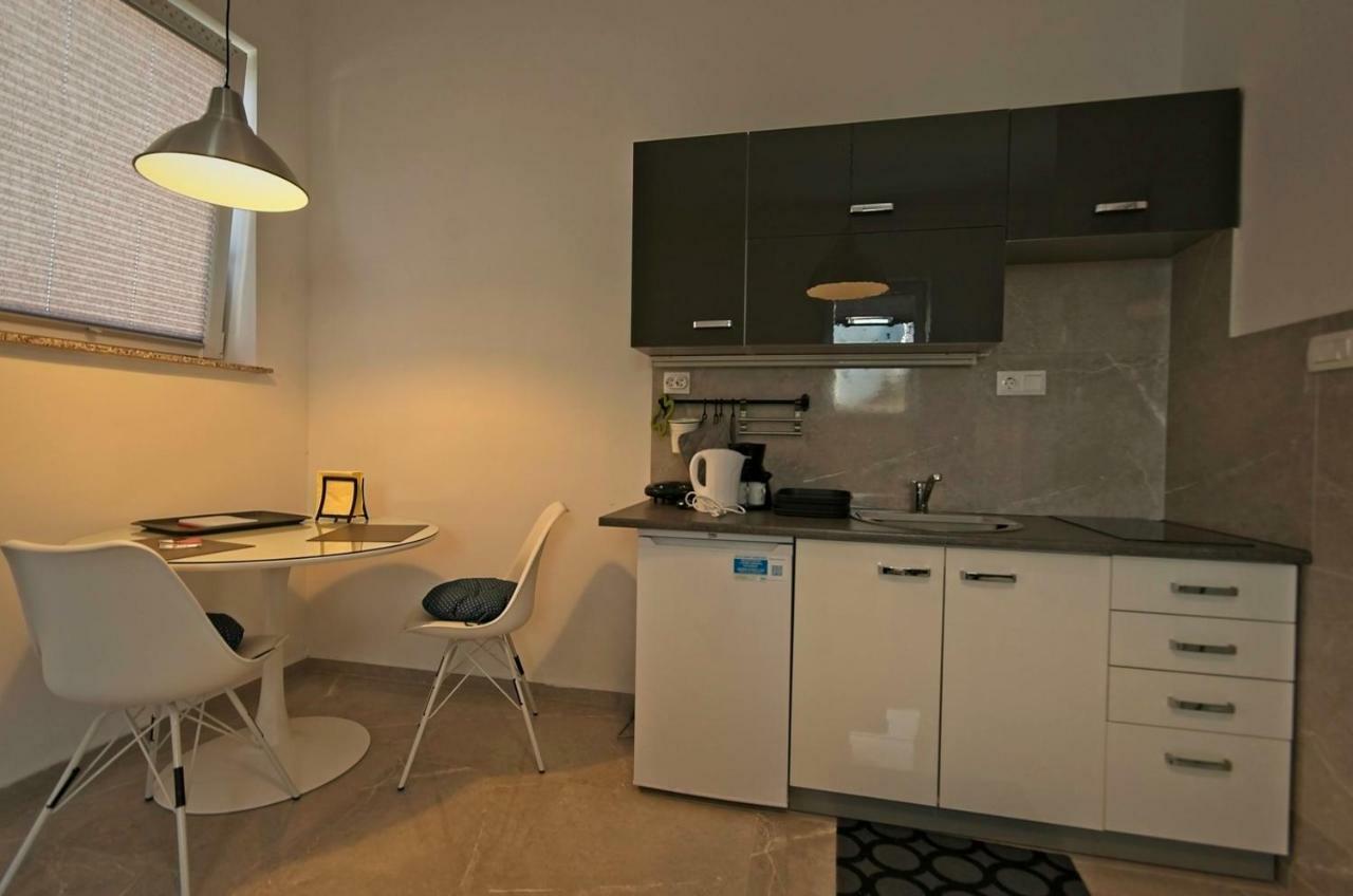 Apartments Drevi Ljubljana Bagian luar foto